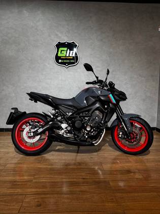 YAMAHA MT-09 YAMAHA MT-09